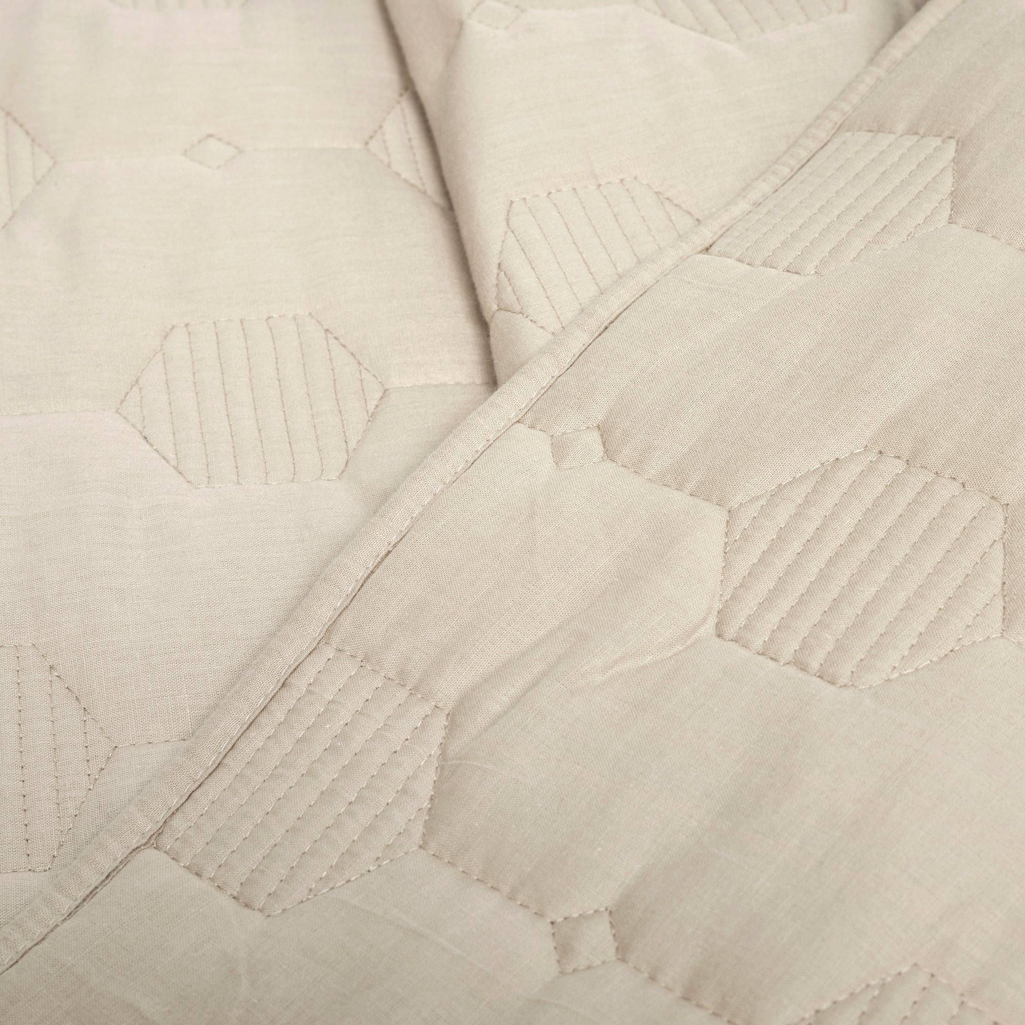 Hexagon Honeycomb Textured Cotton Quilt 3 Piece Set