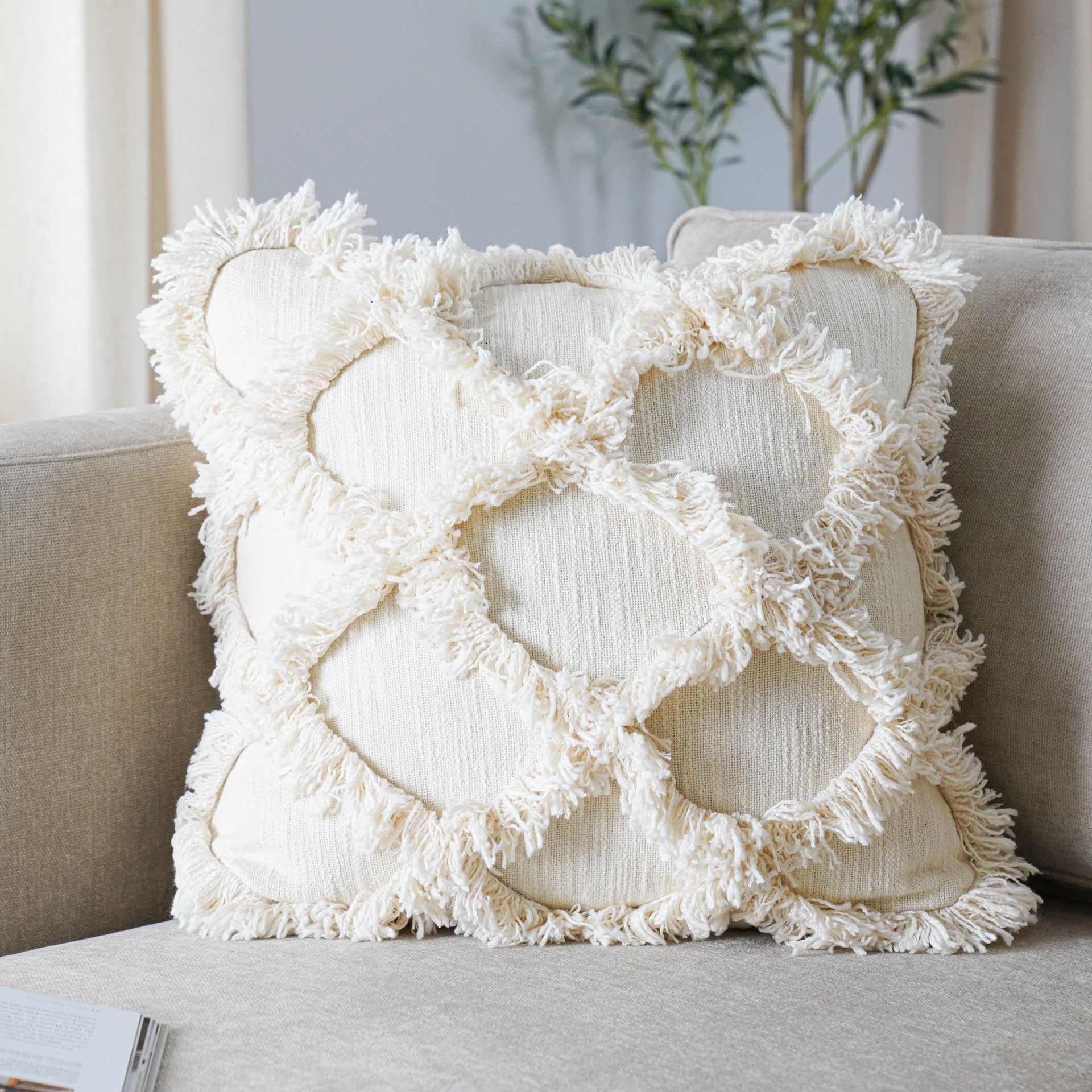 Oggee Tuft Decorative Pillow