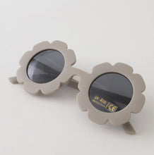 Load image into Gallery viewer, Sunflower Sunglasses